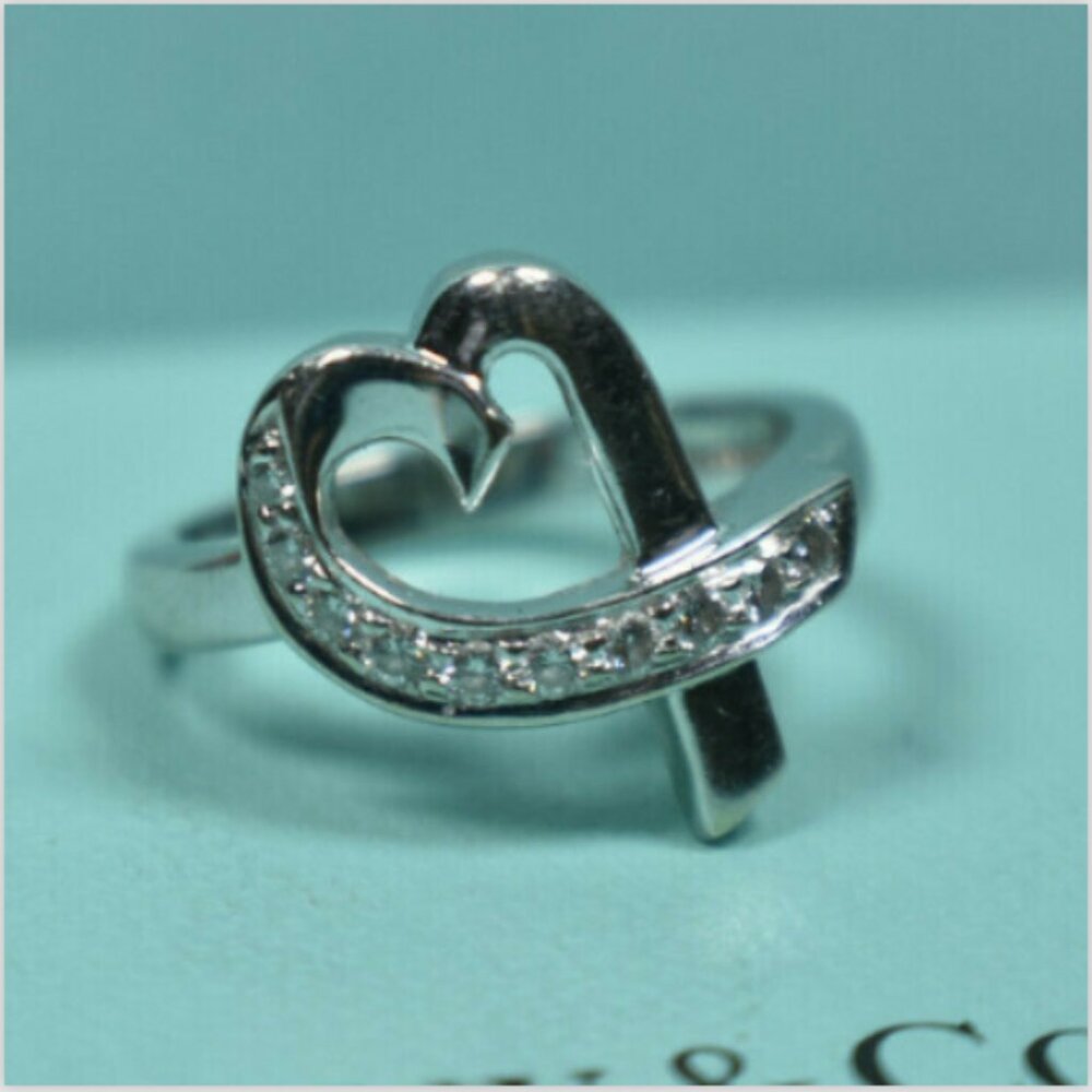 Tiffany &Co Picasso 18kt White Gold Diamond Loving Heart Ring Sizable Blue Box